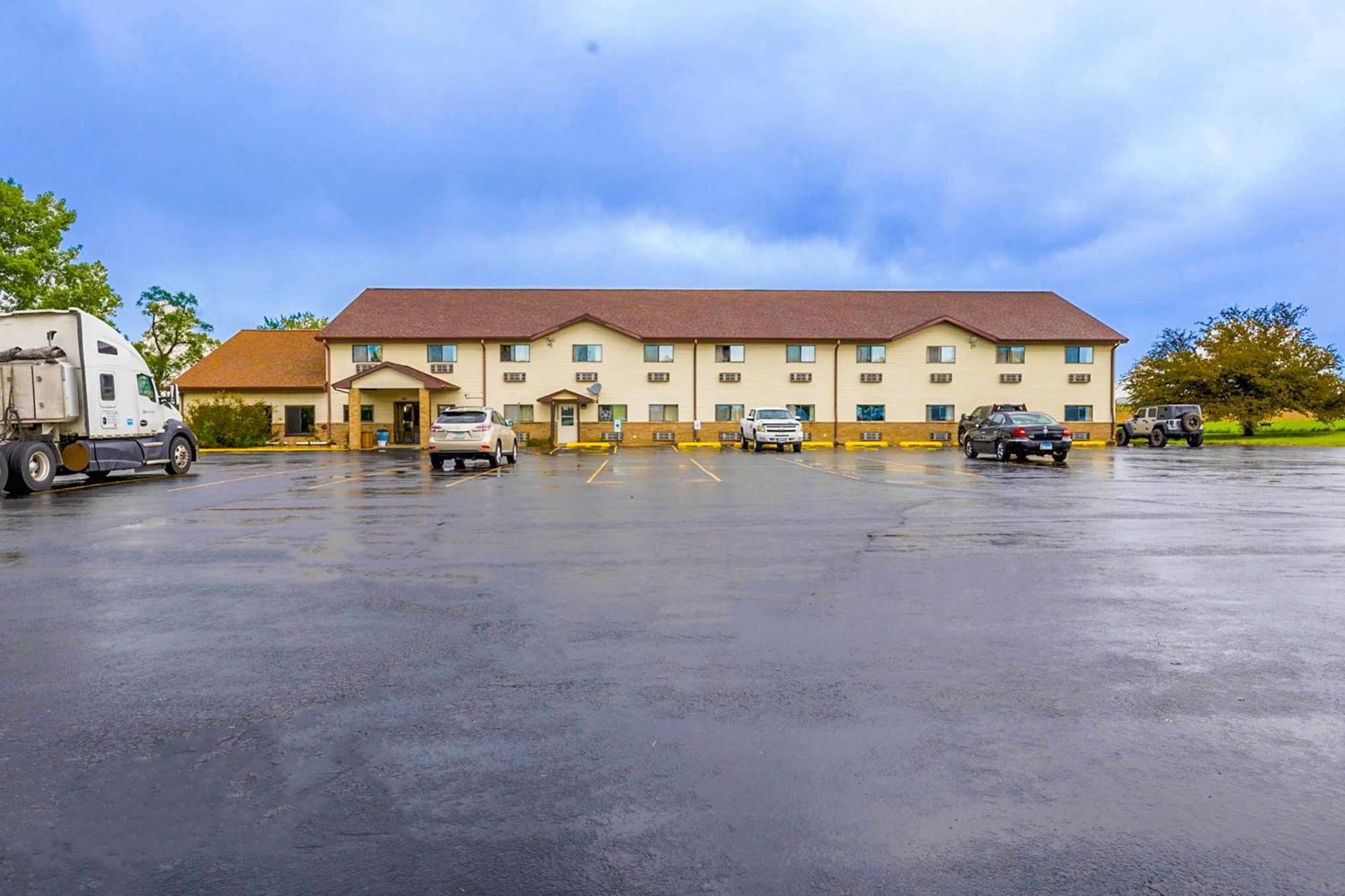 Super Sleep Inn By Oyo I-80 Princeton Exterior photo