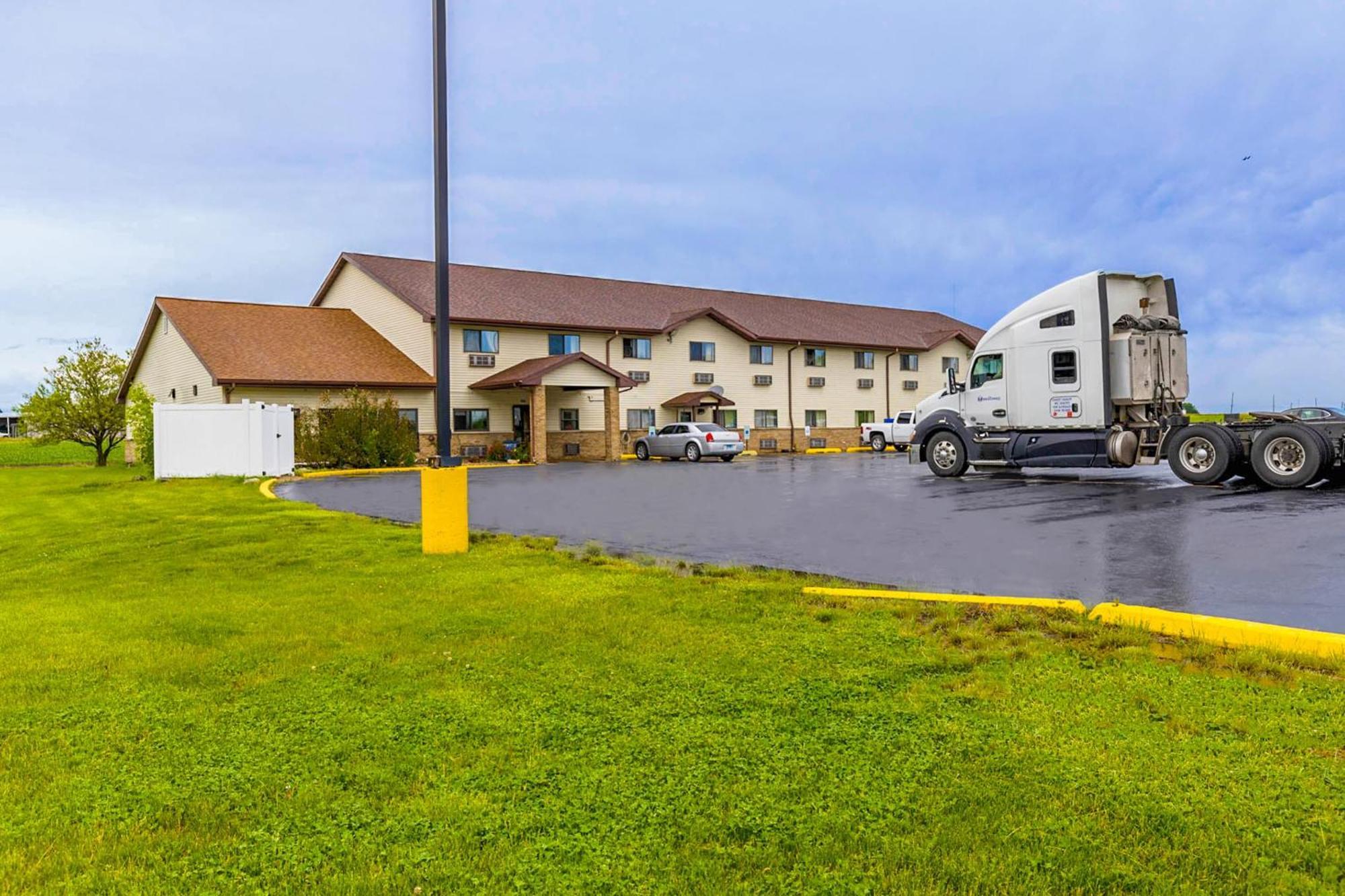 Super Sleep Inn By Oyo I-80 Princeton Exterior photo